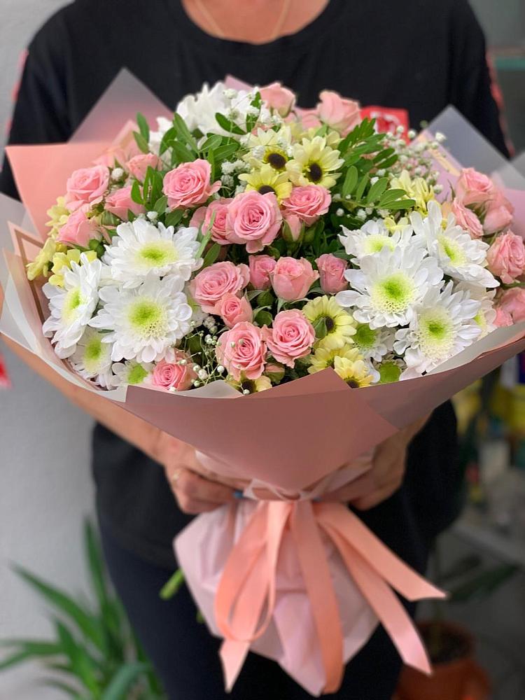 Букет цветов из: Розы и Хризантемы в Кандалакше