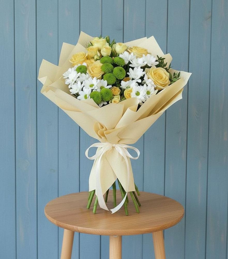 Букет цветов из: Хризантемы и Розы в Кандалакше