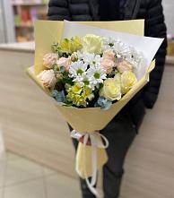 Букет цветов из:  Альстромерии, Розы и Хризантемы в Кандалакше