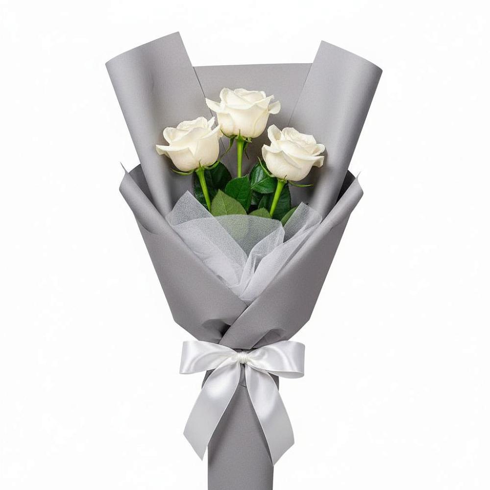 Букет 3 белые розы в Кандалакше