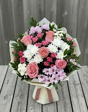 Букет цветов из:  Альстромерии, Гвоздики, Розы и Хризантемы в Кандалакше