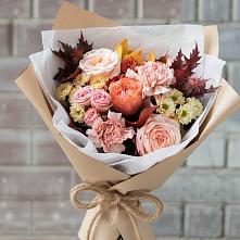 Букет цветов из:  Гвоздики, Хризантемы и Розы в Кандалакше
