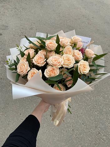 Букет Кремовые розы Латте в Кандалакше